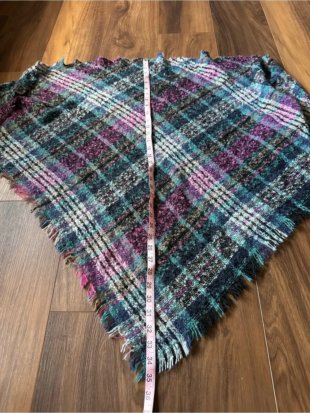 Vince Camuto Jewel Plaid Triangle Wrap Scarf Fringed Knit NWT OS